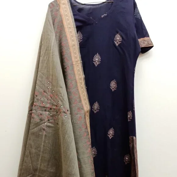 Dachine Blue - Picture 3 of 3